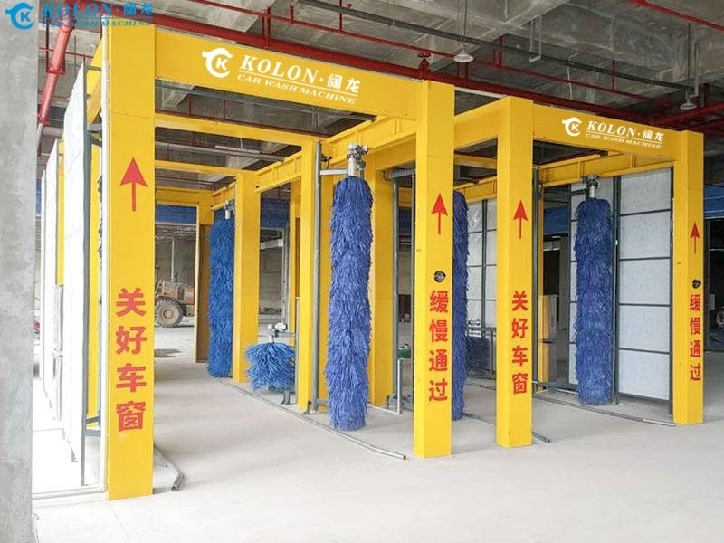 KOLON Water Pressure 0.3-0.5MPa Automatic Bus Cleaning Machine For Fast And Effective Cleaning